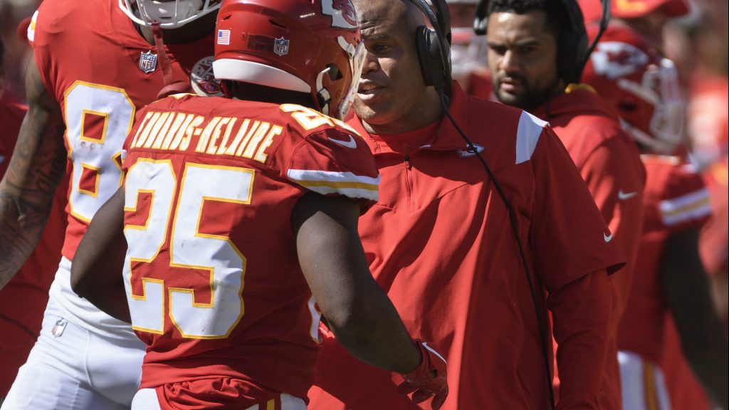 Eric Bieniemy says Chiefs will ride the hot hand at running back each week