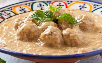 Spanish Meatballs Recipe in Almond Sauce (Albóndigas En Salsa De Almendras) | Beef | 30Seconds Food